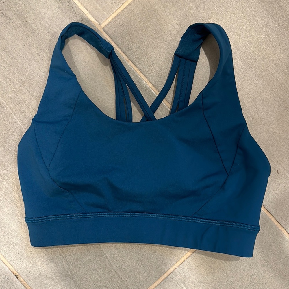 Free to be elevated bra lululemon